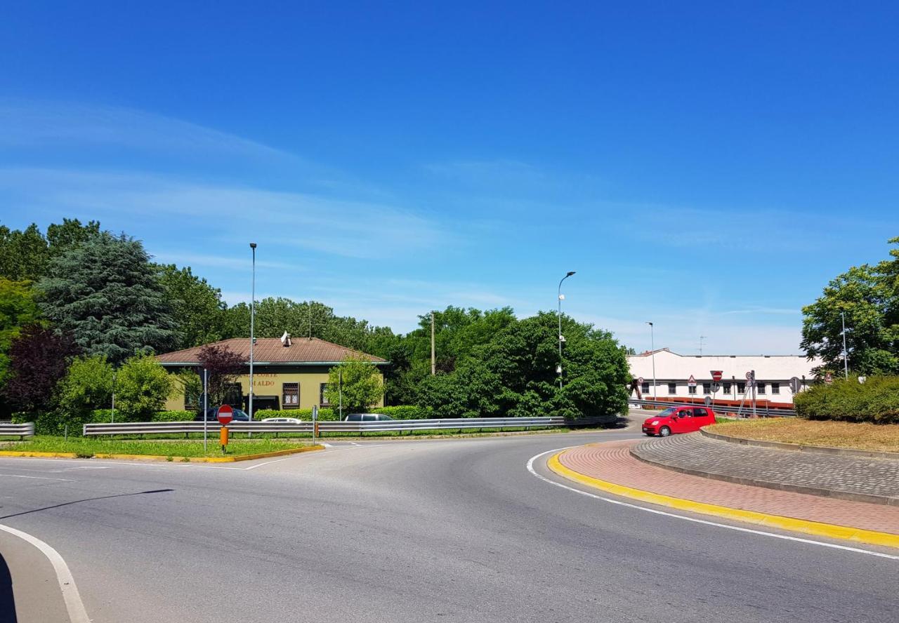 Villa Aldo E Lalla Rozzano Exterior photo